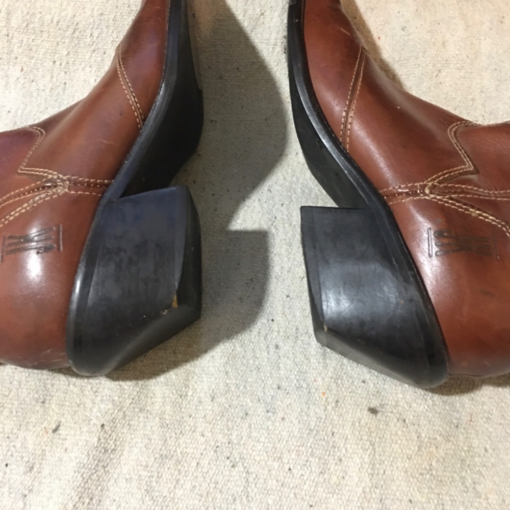 Boots - Picture 5 of 5